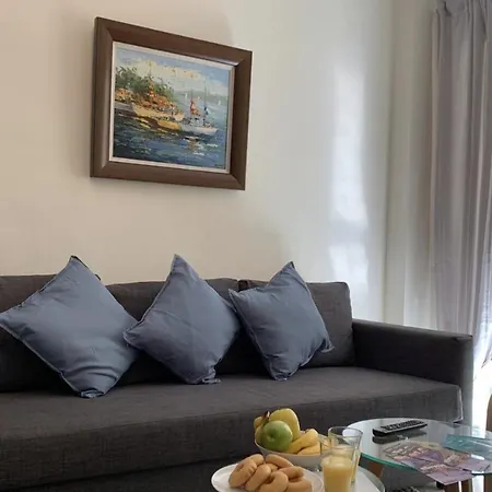 Spacious Merced Apartment Malaga