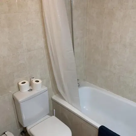 Spacious Merced Apartment *